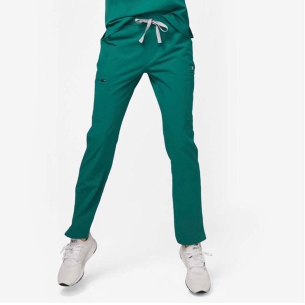 Figs Women's High Waisted Yola Skinny Scrub Pants - Hunter
Green